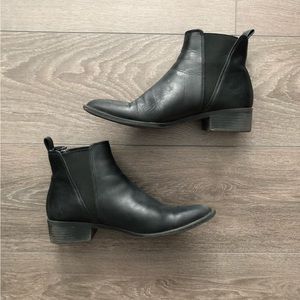 Steve Madden leather “jerry” boots size 7.5